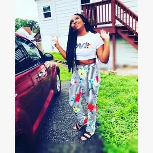 Meet your Posher, Christan-malenia